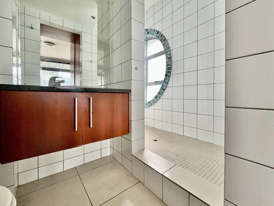 2 Bedroom Property for Sale in Claremont Upper Western Cape